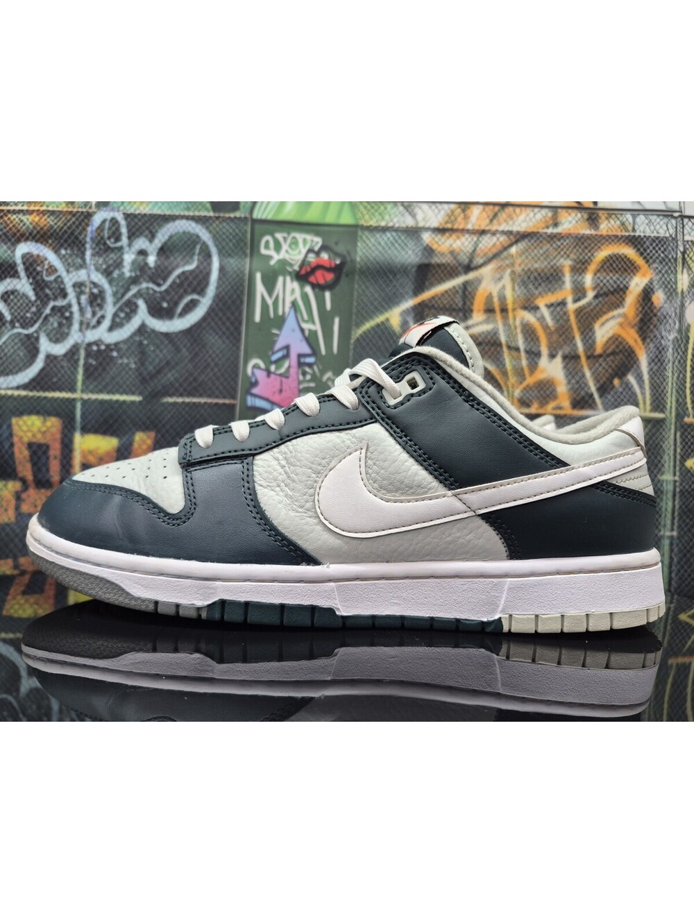 Mens Nike Dunk Low Premium Deep Jungle Split mens Size 9.5M or 11W clean